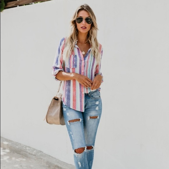 Tuscan Skies Button Up Top - Picture 5 of 7